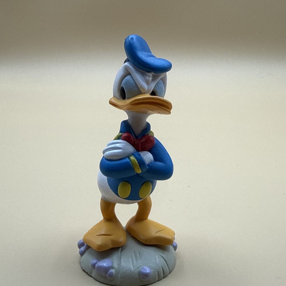 DONALD DUCK Arms Crossed Disney Store Rubber Figure 3.5" Tall